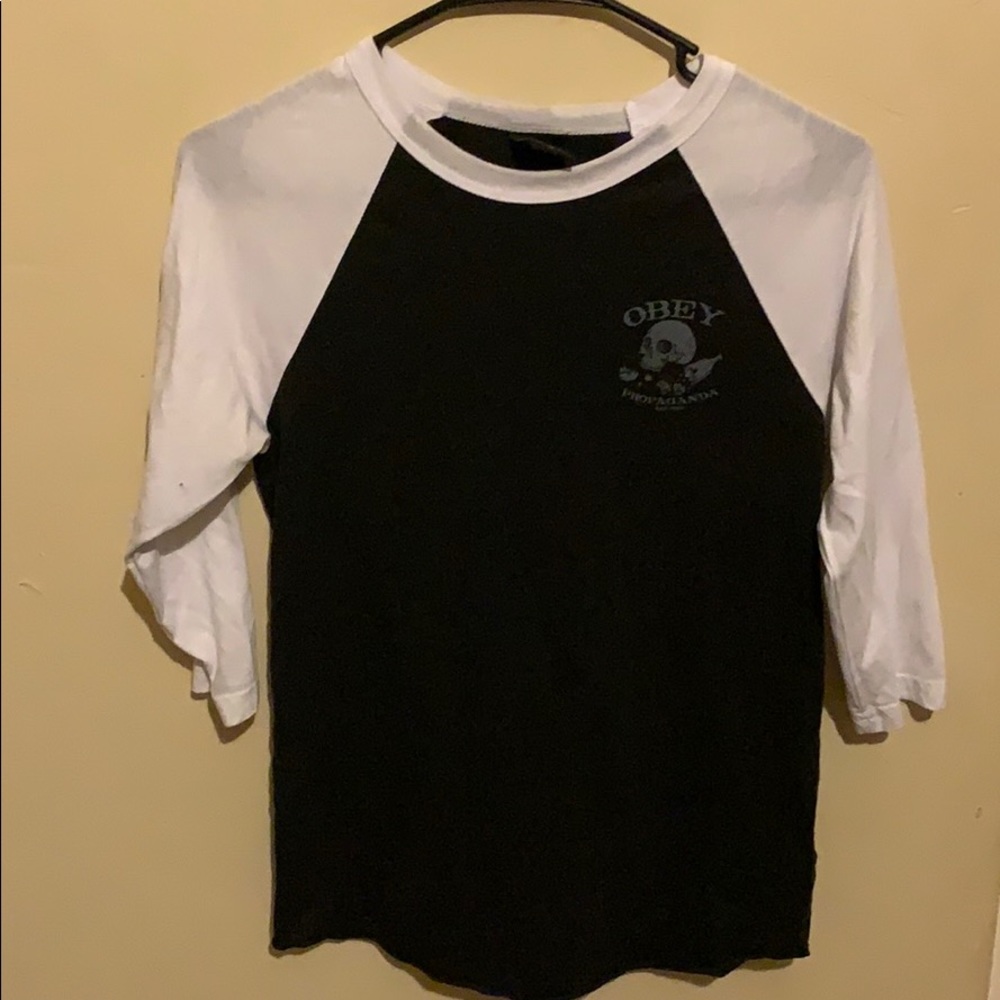 Baseball tee